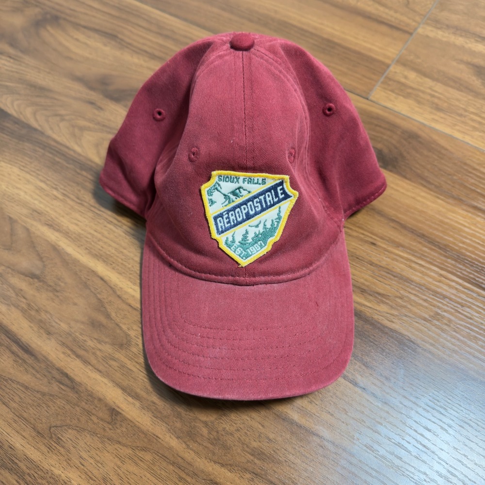 Aeropostale Sioux Falls Est 1987 Patch Hat Mens Red Flex Fit Cap S/M A87
